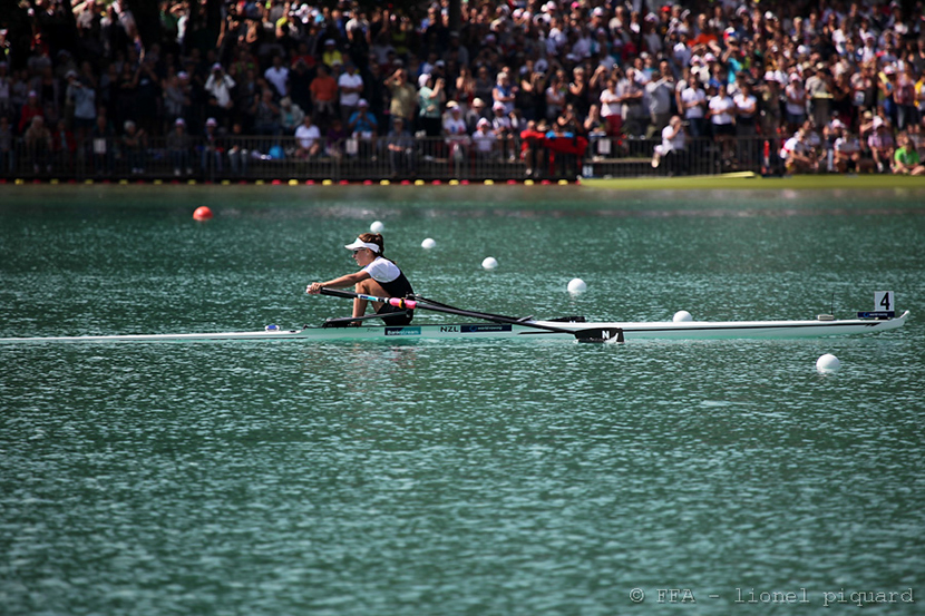 %_tempFileName2015-09-04-FFA-aviron-championnat-du-monde-aiguebelette-(c)avironfrance-lionel-piquard-1114%